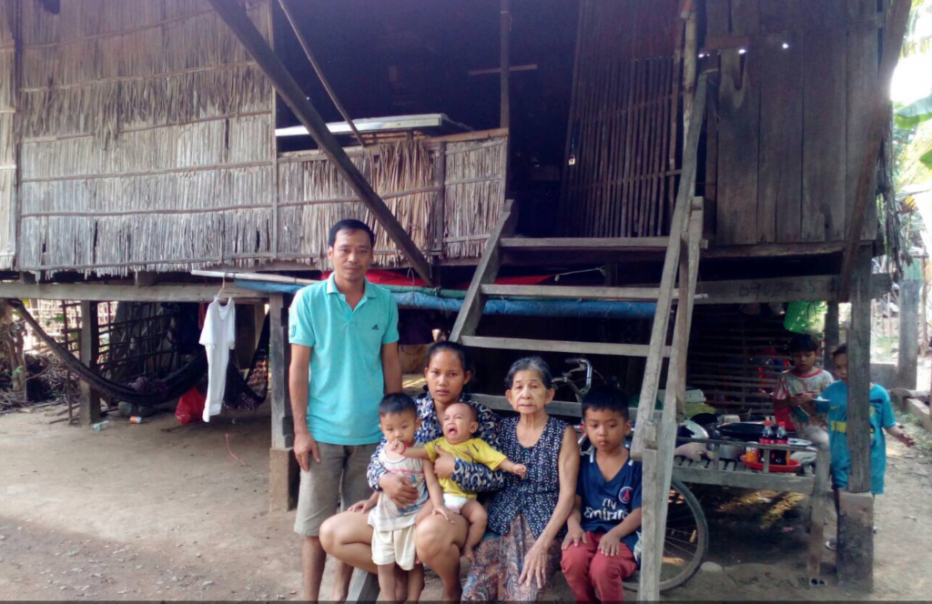 カンボジア　田舎　支援